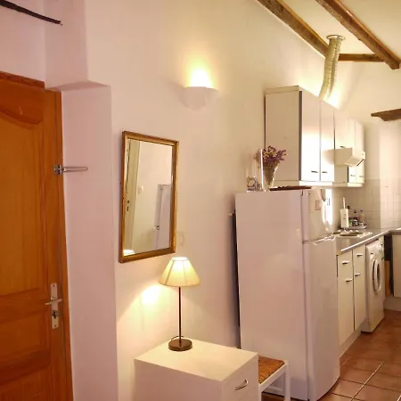 Studio 9 - A Cosy Studio Flat With Balcony Apartment Nice